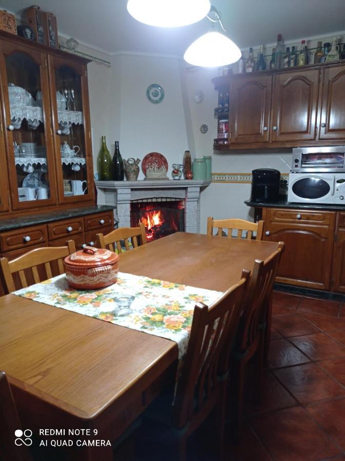 A Casa Da Ti Laura 2 Hotell Aveiro Eksteriør bilde
